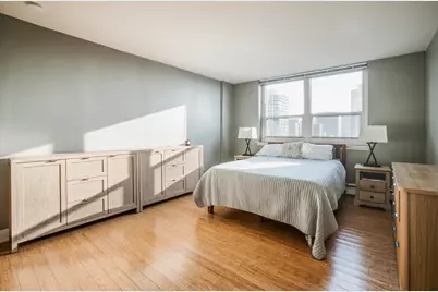 1707 N Prospect Ave #11B, Milwaukee, WI 53202 - Photo 12