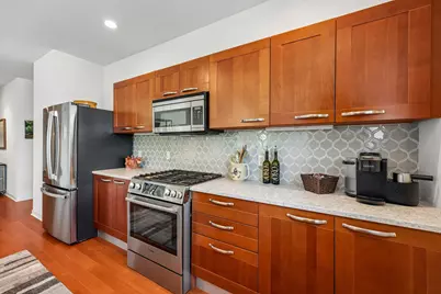 1522 N Prospect Ave #303, Milwaukee, WI 53202 - Photo 16