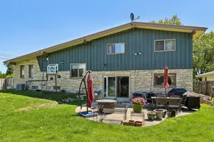 8755 N Pelham Pkwy, Bayside, WI 53217 - Photo 42