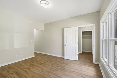 3156 N 24th Pl, Milwaukee, WI 53206 - Photo 4