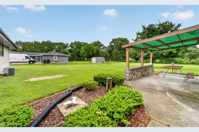8916 S 84th St, Franklin, WI 53132 - Photo 18