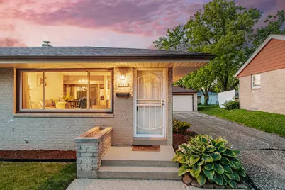 10820 W Stark St, Milwaukee, WI 53225 - Photo 46