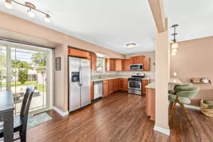 10820 W Stark St, Milwaukee, WI 53225 - Photo 10
