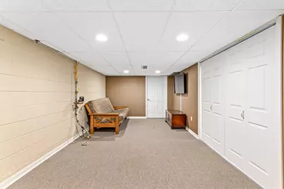10820 W Stark St, Milwaukee, WI 53225 - Photo 26