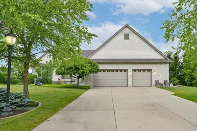 645  Talon Trl, Brookfield, WI 53045 - Photo 34