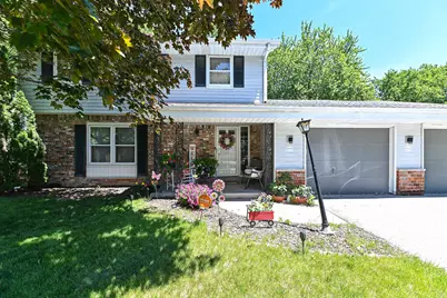 7524 N 90th St, Milwaukee, WI 53224 - Photo 2