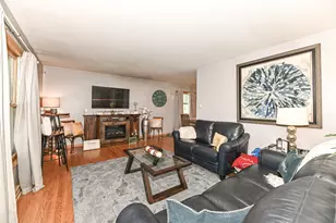 7524 N 90th St, Milwaukee, WI 53224 - Photo 6