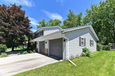 7524 N 90th St, Milwaukee, WI 53224 - Photo 4
