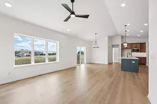 438 Sandstone St, Slinger, WI 53086 - Photo 8