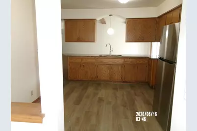 18620  Midland Pl, Brookfield, WI 53045 - Photo 8