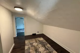 420 N 5th St, Manitowoc, WI 54220 - Photo 12