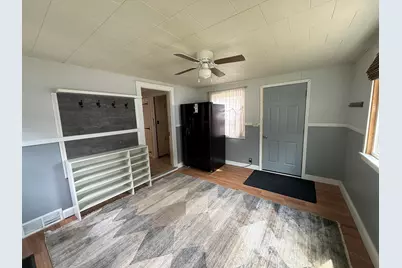 420 N 5th St, Manitowoc, WI 54220 - Photo 2