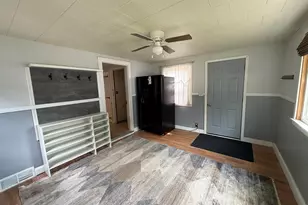 420 N 5th St, Manitowoc, WI 54220 - Photo 2