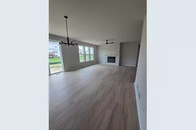 1549  Patton Dr, Hartford, WI 53027 - Photo 2