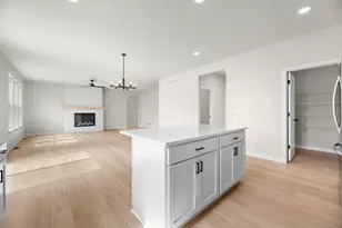 1549 Patton Dr, Hartford, WI 53027 - Photo 8