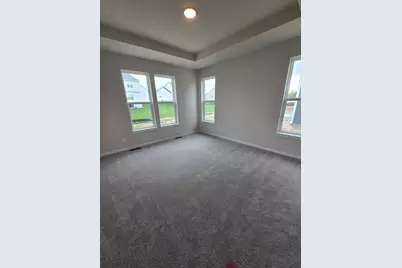 1549  Patton Dr, Hartford, WI 53027 - Photo 8