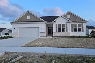 1549 Patton Dr, Hartford, WI 53027 - Photo 1