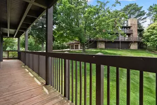 910 Windsor Ct, Fontana, WI 53125 - Photo 18