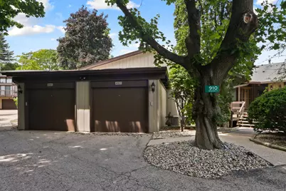 910  Windsor Ct #KK1, Fontana, WI 53125 - Photo 32
