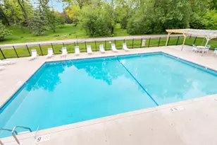 910 Windsor Ct, Fontana, WI 53125 - Photo 38