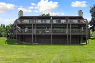 910 Windsor Ct, Fontana, WI 53125 - Photo 26