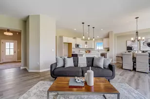 1372 Prairie Creek Cir, Oconomowoc, WI 53066 - Photo 4