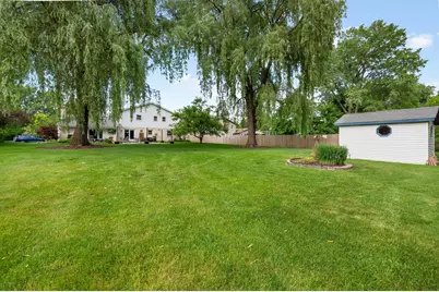 1119 W Fairfield Ct, Glendale, WI 53217 - Photo 32