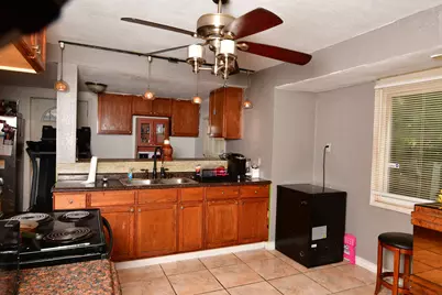 5233 N 58th St, Milwaukee, WI 53218 - Photo 4