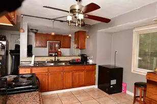 5233 N 58th St, Milwaukee, WI 53218 - Photo 4