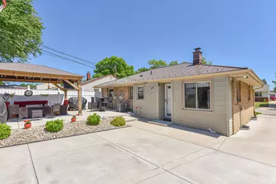 3669 S 81st St, Milwaukee, WI 53220 - Photo 38
