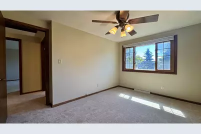 5340 S Maryknoll Dr, New Berlin, WI 53151 - Photo 42