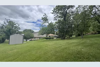5340 S Maryknoll Dr, New Berlin, WI 53151 - Photo 60