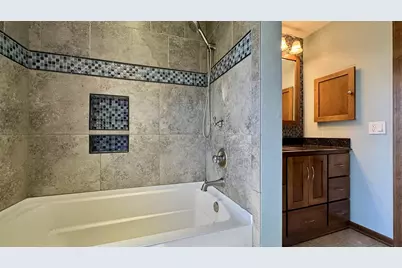 5340 S Maryknoll Dr, New Berlin, WI 53151 - Photo 48