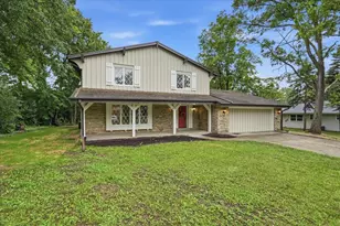 N85W17745 Ann Ave, Menomonee Falls, WI 53051 - Photo 2