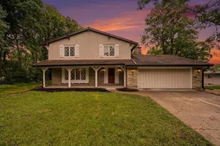 N85W17745 Ann Ave, Menomonee Falls, WI 53051 - Photo 1