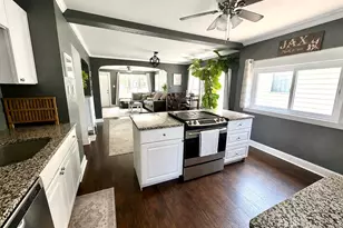 2567 N 59th St, Milwaukee, WI 53210 - Photo 8