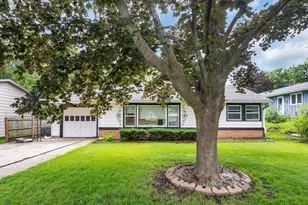 4306 South St, McHenry, IL 60050 - Photo 2