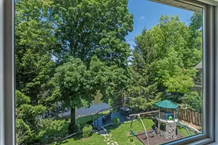 736 W Rock Pl, Glendale, WI 53209 - Photo 36