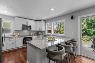 736 W Rock Pl, Glendale, WI 53209 - Photo 12