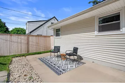 107 N 92nd St, Milwaukee, WI 53226 - Photo 22