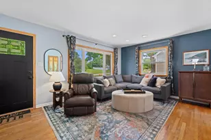 107 N 92nd St, Milwaukee, WI 53226 - Photo 2