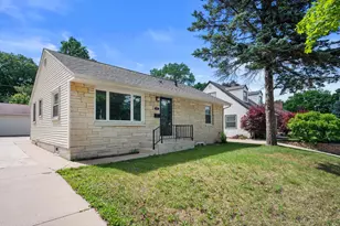 107 N 92nd St, Milwaukee, WI 53226 - Photo 28