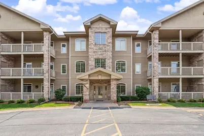 13050 W Bluemound Rd #203, Elm Grove, WI 53122 - Photo 20
