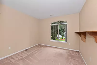 13050 W Bluemound Rd #203, Elm Grove, WI 53122 - Photo 14