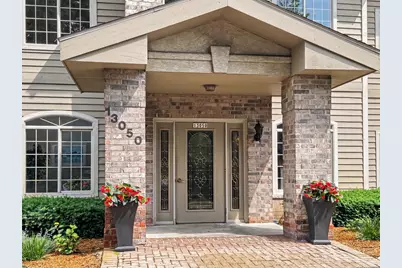 13050 W Bluemound Rd #203, Elm Grove, WI 53122 - Photo 22