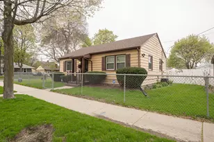 4222 W Hope Ave, Milwaukee, WI 53216 - Photo 2