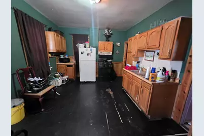 3133 N Julia St, Milwaukee, WI 53212 - Photo 2