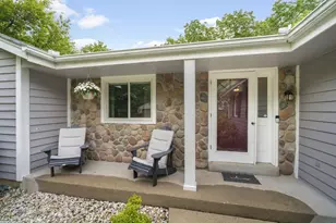 2607 Lancaster Dr, Waukesha, WI 53188 - Photo 24