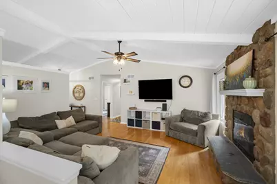 2607  Lancaster Dr, Waukesha, WI 53188 - Photo 4