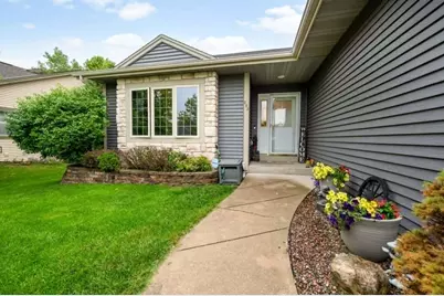 203  Jenna Ct, Watertown, WI 53098 - Photo 4